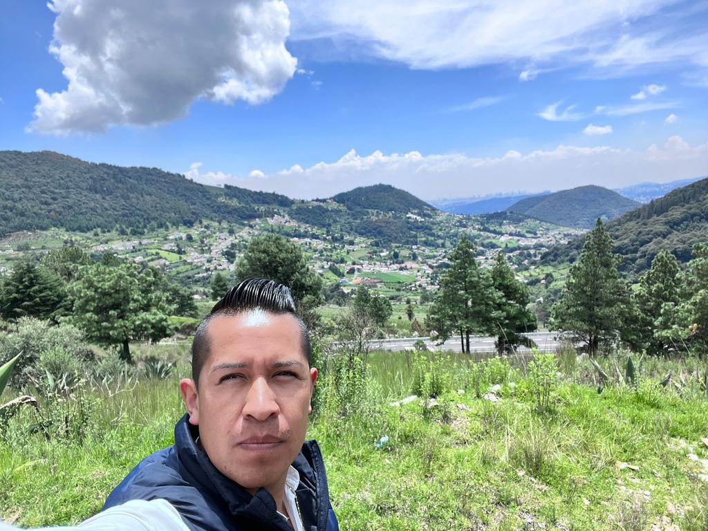 Un orgullo un placer. ser de uno de los municipios más completo del Estado de México mi querido y adorado #Huixquilucan con su zona tradicional, zona popular. Y zona residencial. Un municipio con mucha calidez humana. 
#OrgulloDeDondeVengo feliz viernes.