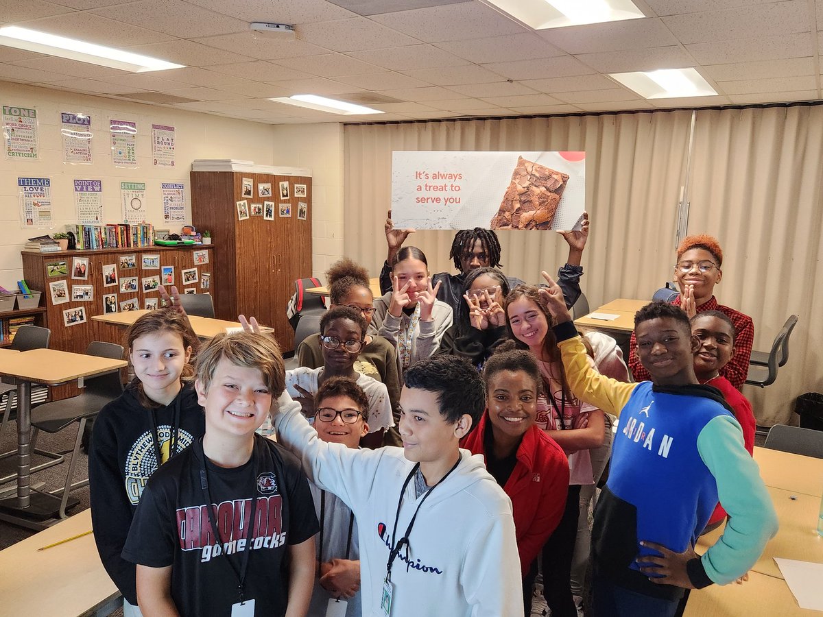 MissCWaterfield's tweet photo. We couldn't have asked for a better #careerday! Thank you so much to all of our presenters today 🖤💛 @BMSatRSD2 @KrisBailes @RichlandTwo https://t.co/qGzvxrEgau