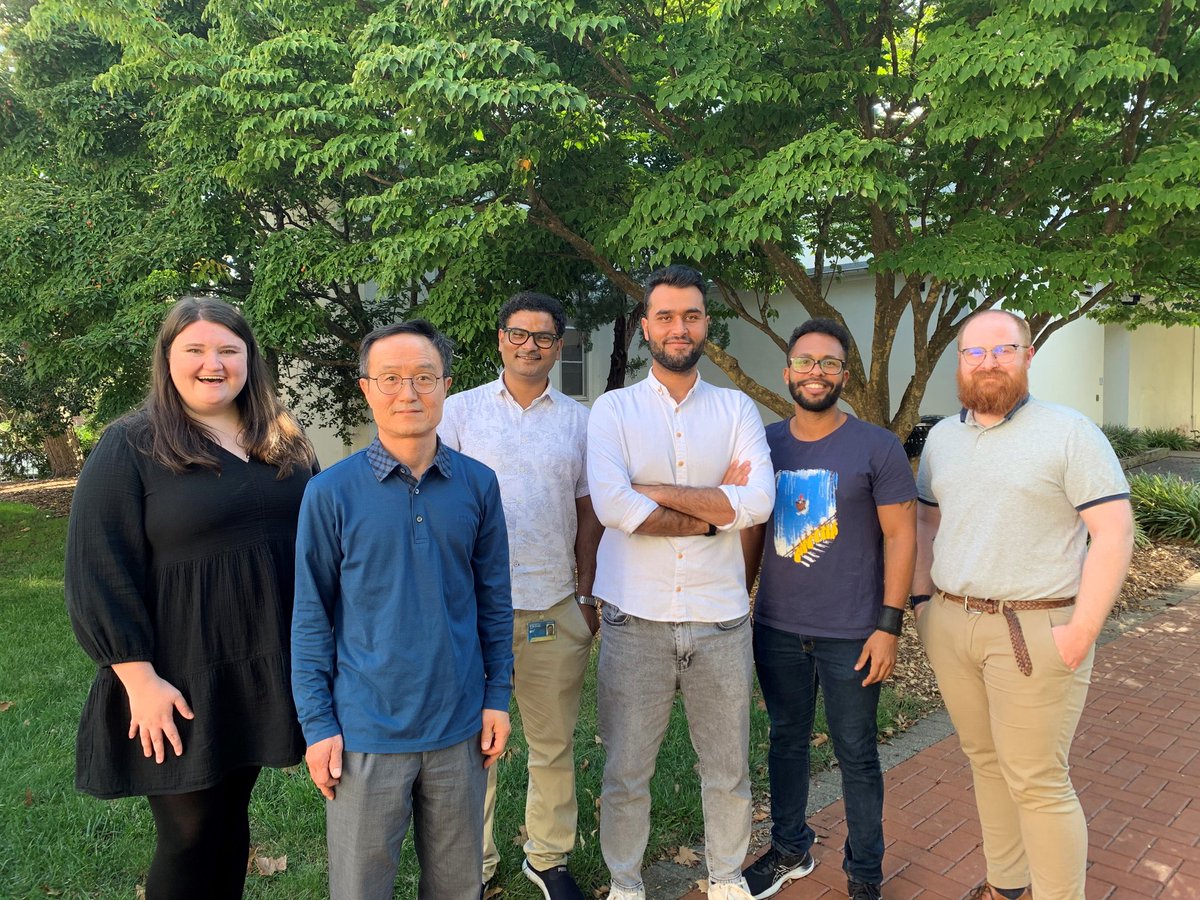 UDGlobal's tweet image. Help us wish a warm #UDWelcome to our newest international scholars, some of whom are pictured here from our most recent orientation. They have come to #UDel for valuable research &amp;amp; collaboration from Afghanistan, Brazil, China, Greece, India, S. Korea, Thailand &amp;amp; Turkey. 💙💛
