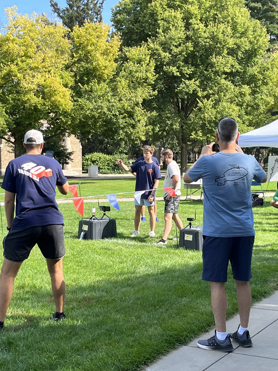 O’Neill Hall’s 40 yards for a cause today on South Quad. Supporting South Bend Center for the Homeless. Dash, buy a brat or a t shirt for a great cause!