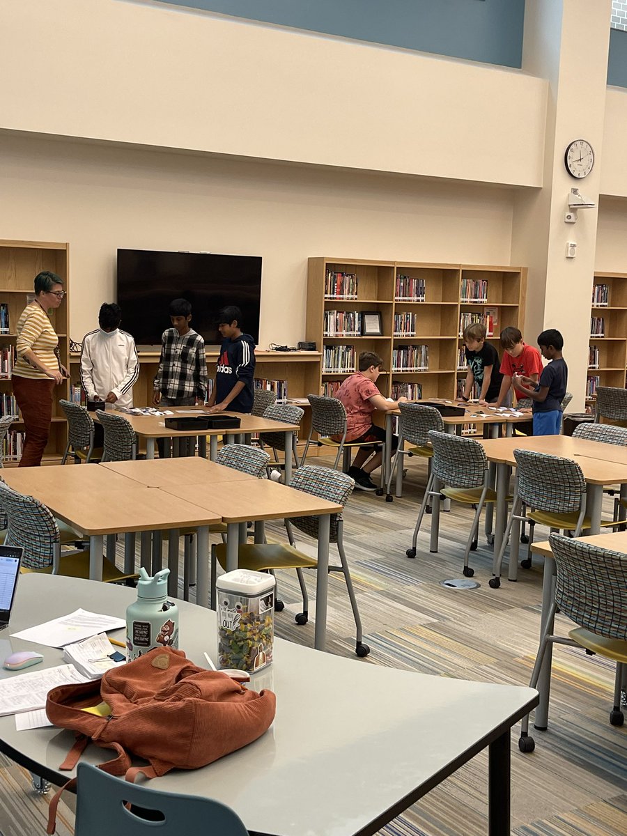 AlstonRidgeMS's tweet photo. Our Media Center w/ @Brennan4Books is rolling today!! Ms. Neidermeyer’s 6-3 Classes are working to Breakout!! ~ Good Luck Warriors #TogetherInARMS https://t.co/0eOQuvm4a3