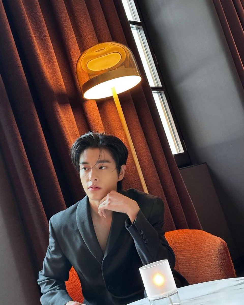 EN_FranceFan's tweet photo. • INSTAGRAM | 22.09.2023•

#JAKE #제이크 a posté des photos sur instagram

‘☺️@.prada #Prada #PradaSS24 #PRADAXENHYPEN‘ 

(1/2)

🔗 https://t.co/9eYfYM43yB

EN-FATE ON PRADA’S LINE
#EU_rENway #EN_HYPE_EU #EU_ENHANation #PRADABOYSAREBACK #FATEINEUROPE

————————————————

[ a collaboration with : @enhypenuk_ @enhypenukfanhub @uaenhypen @Enhypen_Germany @ENHYPEN_ITALIA_ @ENHYPEN_SPAIN @ENHYPEN_Poland @ENHYPENBELGIE @Sunghoon_France @en_ptconnect ]

@ENHYPEN_members @ENHYPEN
#ENHYPEN #엔하이픈