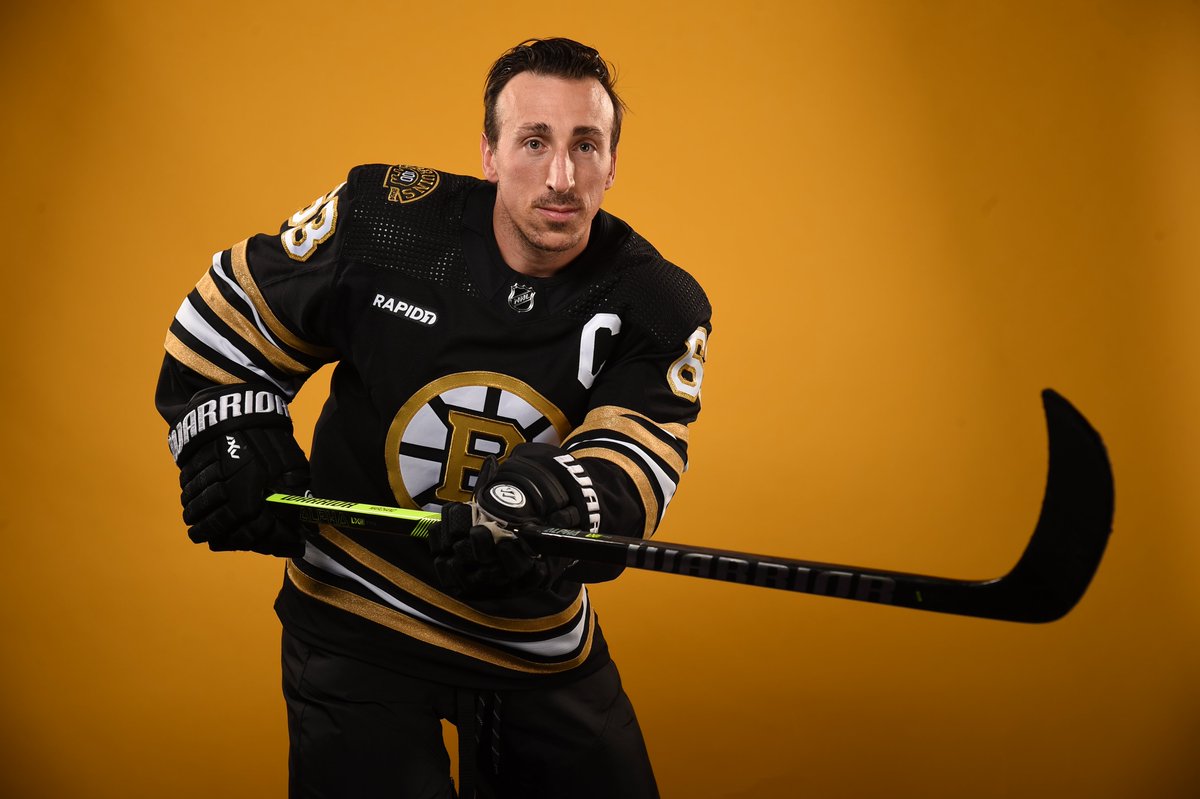 NHLBruins's tweet photo. As good as gold 👌 https://t.co/KCM6qTw1m8