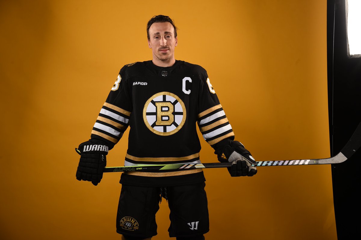 NHLBruins's tweet photo. As good as gold 👌 https://t.co/KCM6qTw1m8