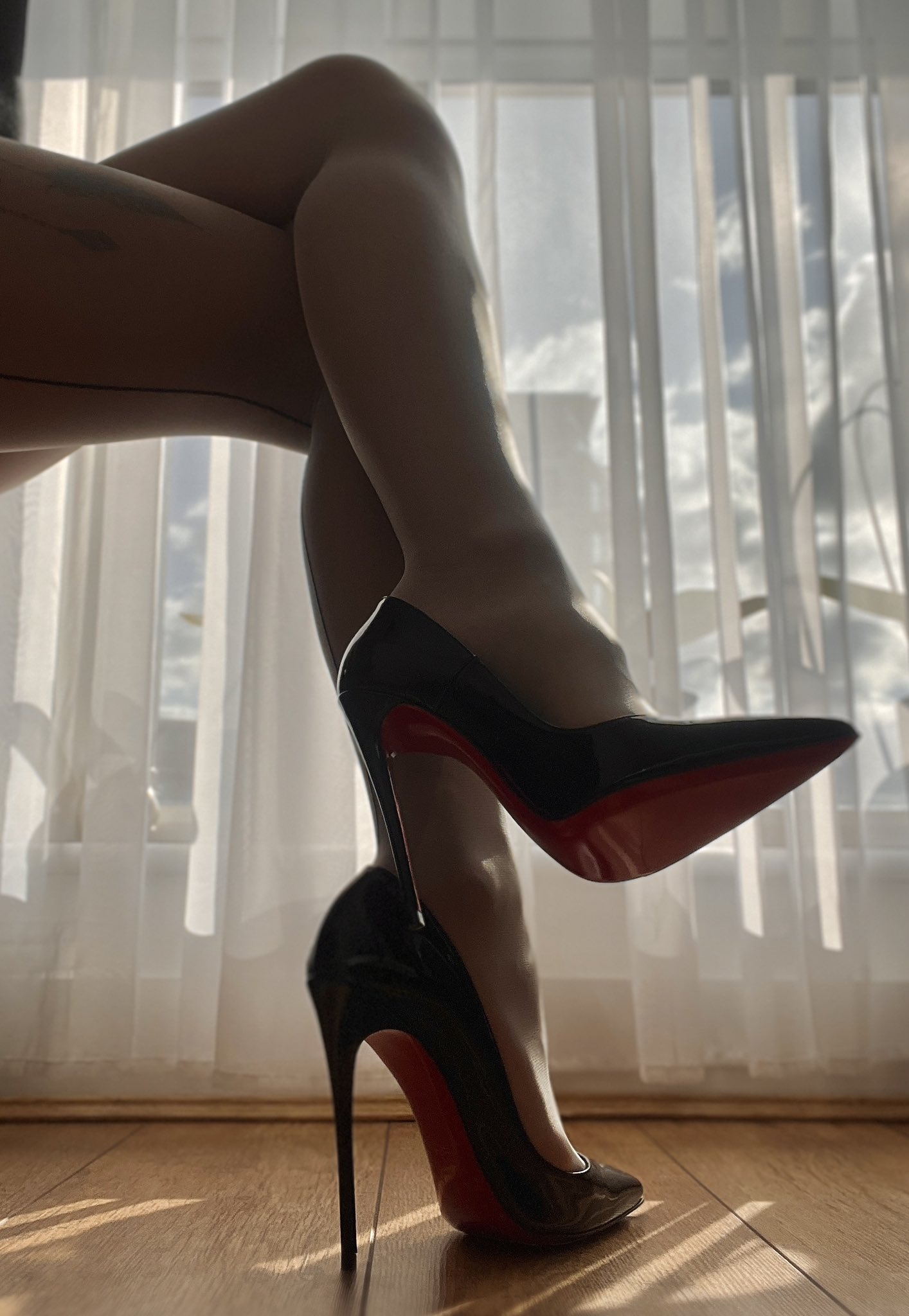 3 pic. Grey🩶Black🖤Red❤️ https://t.co/f9zURpoCMB 🩶 https://t.co/Bdu3EF74cV 🖤 https://t.co/wQlkRr78jD ❤️ https://t.co/07CDdV9c96