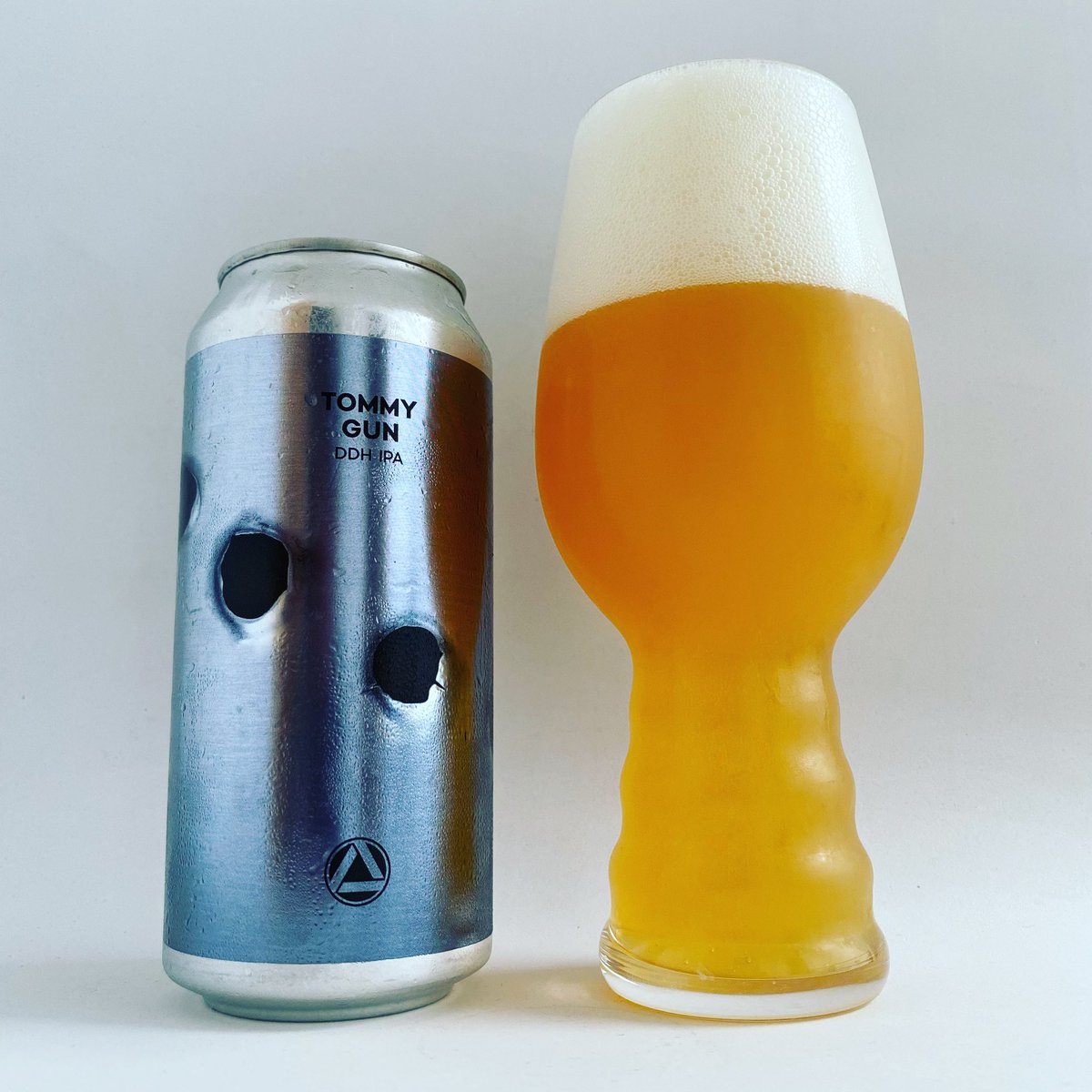 La Cerveza del Viernes: Tommy Gun
Style: DDH IPA
Alc. 6,5% Vol. 44cl. IBU’s 60
Brewery: @AttikBrewing
#Malaga #Spain 

<a href="/RckRick/">Rick Lucas</a> <a href="/JohanBBT/">Johan</a> <a href="/Agnosis9/">Dr. Ramsés</a> <a href="/HARROW_h/">harrow</a> <a href="/MakoRicky/">Mako Ramone</a> <a href="/RedStripeRocco/">🌴😎RedStripe🇯🇲🍺 Rocco - OIIIIIIIO</a> <a href="/RodrigoDelgado/">Rodrigo Delgado</a> <a href="/cedarflats/">grandpaflats</a> <a href="/_mickymoto/">Mickymoto</a> <a href="/Polish_Beer/">Polish Beer</a> <a href="/Andresc1927/">Americano 🇦🇹</a> <a href="/ManvsAle/">👤Man vs Ale🍺</a> <a href="/BenschopElroy/">Elroy Benschop🇳🇱</a>