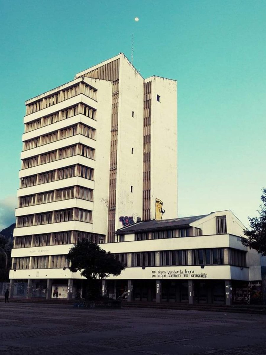 <a href="/MemoriaUN/">Memoria UN</a>