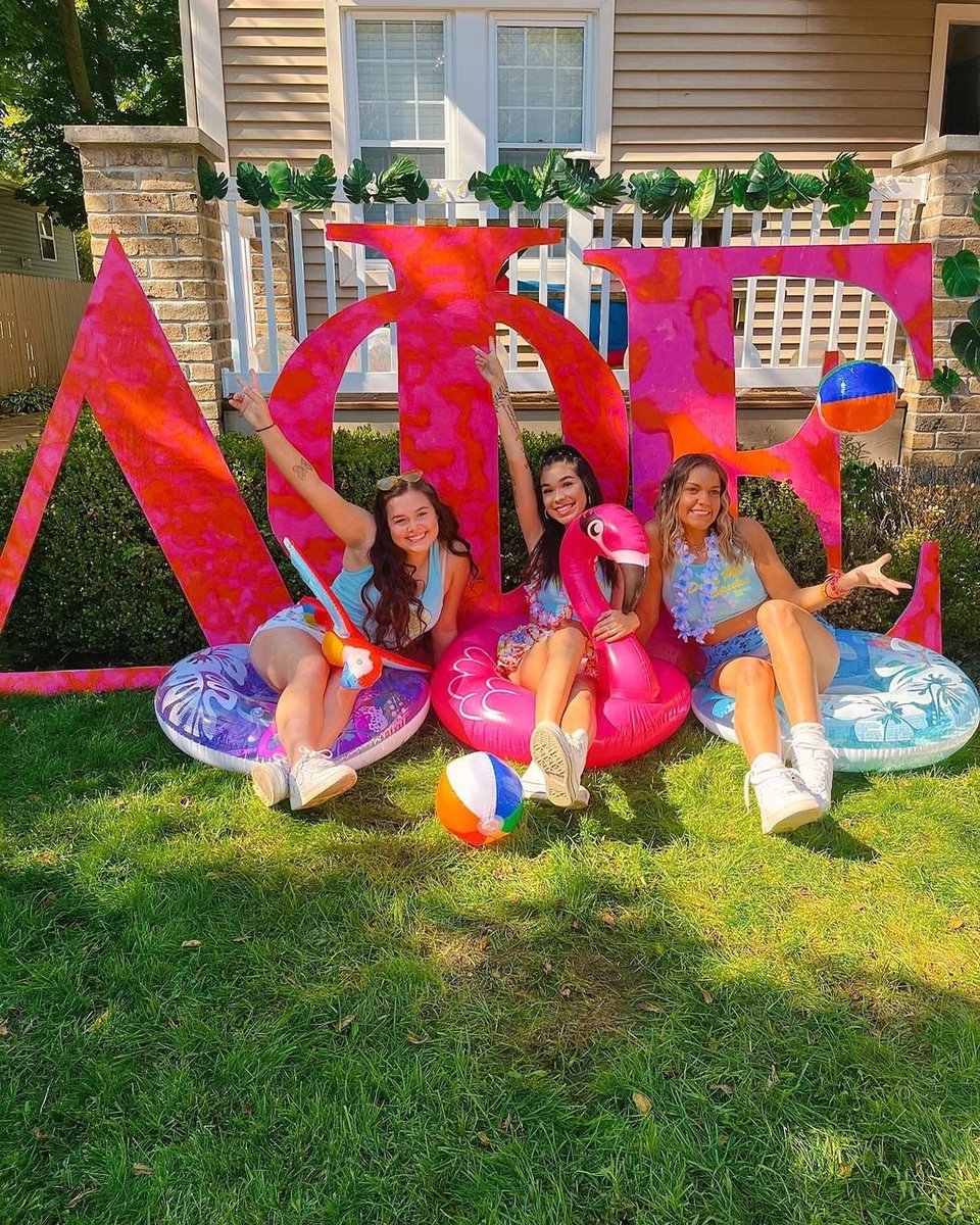 Life's a journey, and I'm glad I've got my sisters for the ride. ✨🦄 

repost:<a href="/dphiecmu/">Delta Phi Epsilon</a>

#DPhiE #PowerOfSisterhood #BondsThatUnite