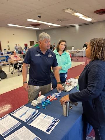 SBA_Connecticut's tweet photo. Stop by and visit @Neesha0429 at #2023StandDownCT until 2:00 today. Seen here with  CT Dept. of Veterans Affairs Commissioner Ron Welch &amp; Lindsay Jessop, Manager of Community Advocacy. 
@CTVetsAffairs 
#VetsRock https://t.co/vuFTADQmLn