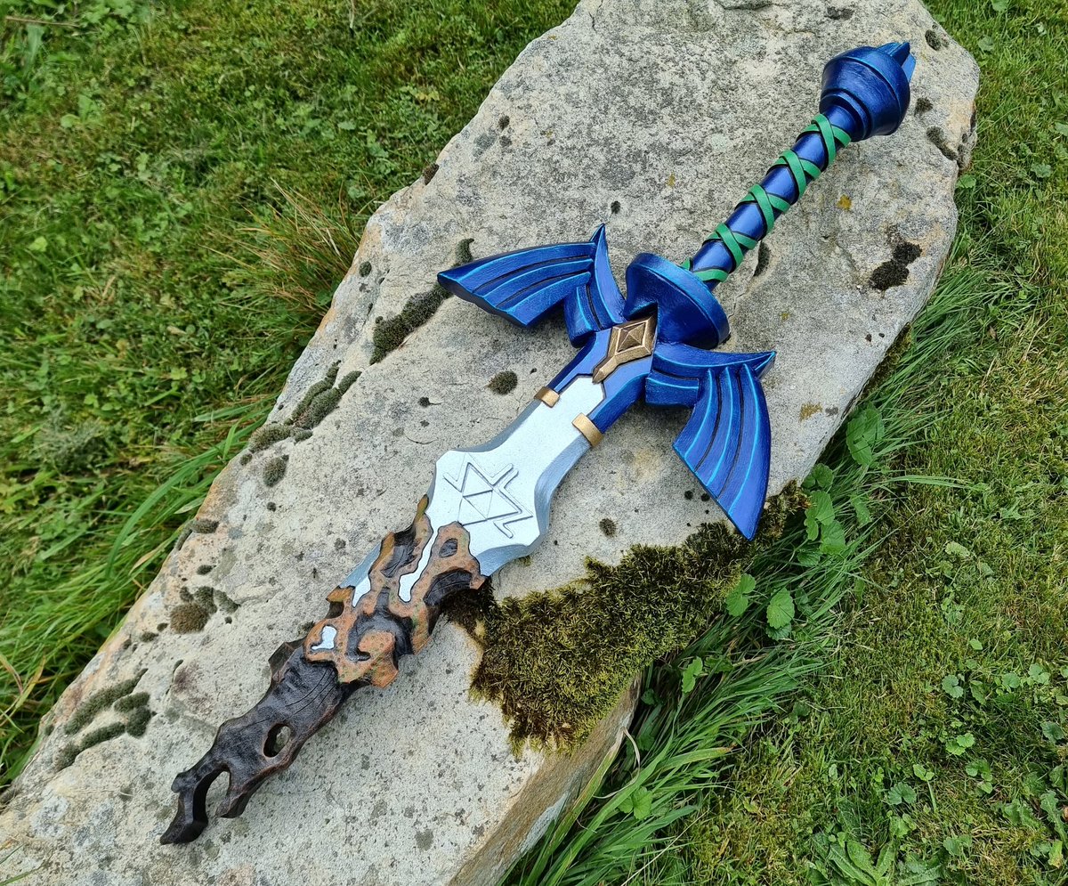 ⚔️ CONCOURS ⚔️ 

Remportez cette Mastersword de #ZeldaTearsOfTheKingdom faite par mes soins en mousse EVA ! 

Pour participer,  c'est très facile : 
- Follow <a href="/Cecilosaurus/">Cecilosaurus</a> !  
- Repost ! 
- Commenter ! 

Le ou la gagnant.e sera désigné.e le 06/10/2023 à 20h !