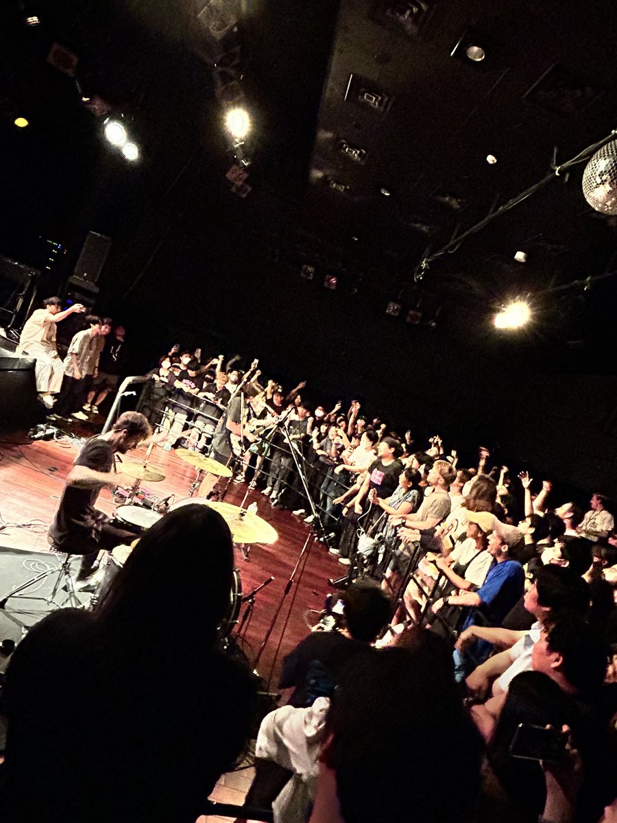 jargon053112's tweet photo. 余韻に浸る。
帰りは大雨で小田急止まり迂回して到着は日を跨いだ。

“#TheHotelier / #OsoOso / #PrinceDaddy  / #OrigamiAngel Japan Tour 2023” with ミツメ@#渋谷WWWX https://t.co/cmWYdUDVv1