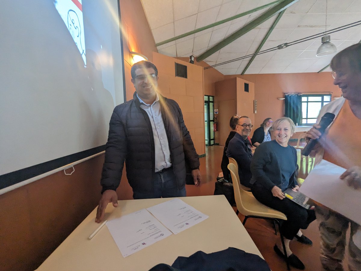 opsnum's tweet image. Et la collaboration entre la ville d&apos;Auzat et @UT3PaulSabatier se concrétise dans une convention pour les cinq prochaines années ! avec d&apos;autres conférences publiques et d&apos;autres collectifs de recherche qui viennent en résidence à Auzat !