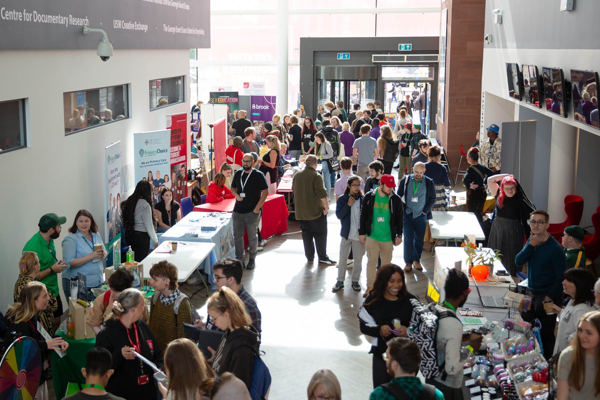 We've loved meeting our new students at #USWelcomeFest 2023❤️

We hope you've👇

👩Met new people
🧑‍🎤Enjoyed the entertainment
🍕Tasted the food
🏫Learned about our student services
👋Engaged with local organisations
🏑Found out more about our student societies

#WelcomeToUSW