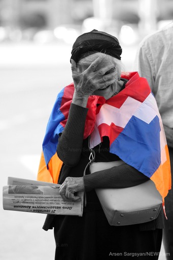 Photo of the day: Sorrow...

#ArtsakhGenocide #NagornoKarabagh #Artsakh #ArtsakhBlockade #photooftheday
