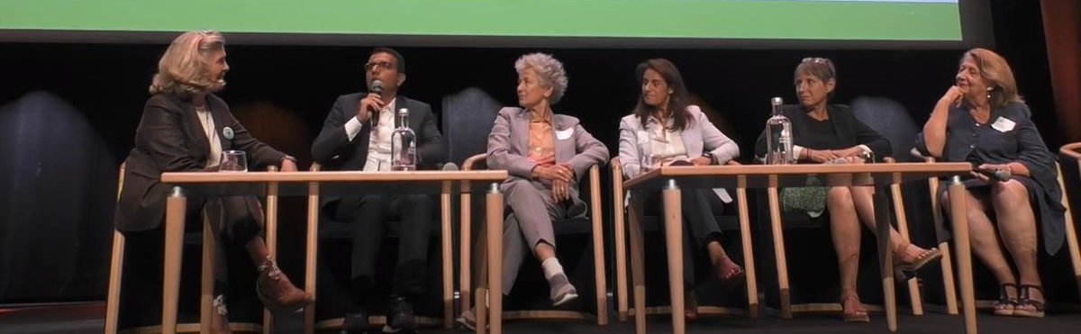 Psbeduparis's tweet photo. @RHBoroumand, #prof d'eco à #PSB est intervenu au #thinktank E5T, où il  a apporté sa💡sur  le rôle des entreprises face à l'urgence climatique &amp; la stratégie climat de l'🇪🇺
Il rassemble chaque année les acteurs 🔑de la #transitionénergétique &amp; des politiques climatiques♻️👏 https://t.co/QBByszzEJV