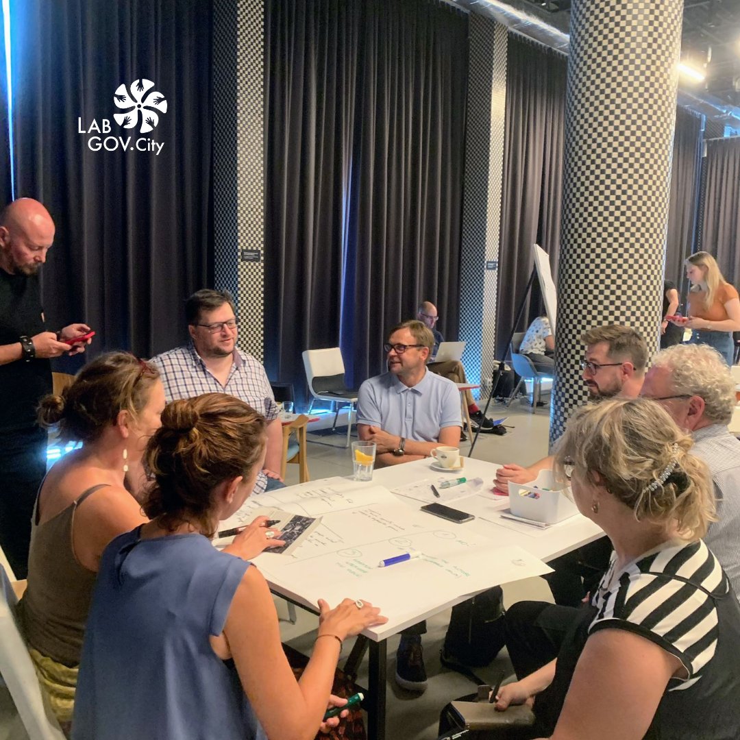 LabGov's tweet photo. September 20-22, 2023 🇵🇱at the #EUARENAS Consortium Meeting in #Wrocław, Poland.

We presented the results of Work Packages 2, 7, and 8 of the #Horizon2020 project and conducted two successful #workshops during the #conference.

#workpackages #horizoneurope #research #innovation https://t.co/FQVucfWOlP