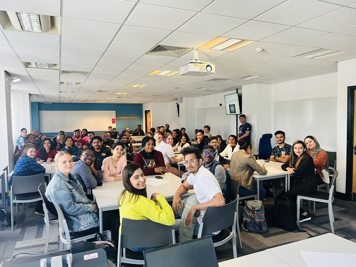 Sarah_HSmall's tweet photo. It’s a PG wrap for induction week! Exciting times, absolutely amazing students and staff. All ready for Monday lectures…good luck everyone  👏🎉 ⁦@SarahForzou⁩ ⁦@robertobrads23⁩ ⁦@MscMres⁩ ⁦@Shu_bio⁩ https://t.co/x5l3ORRQPL