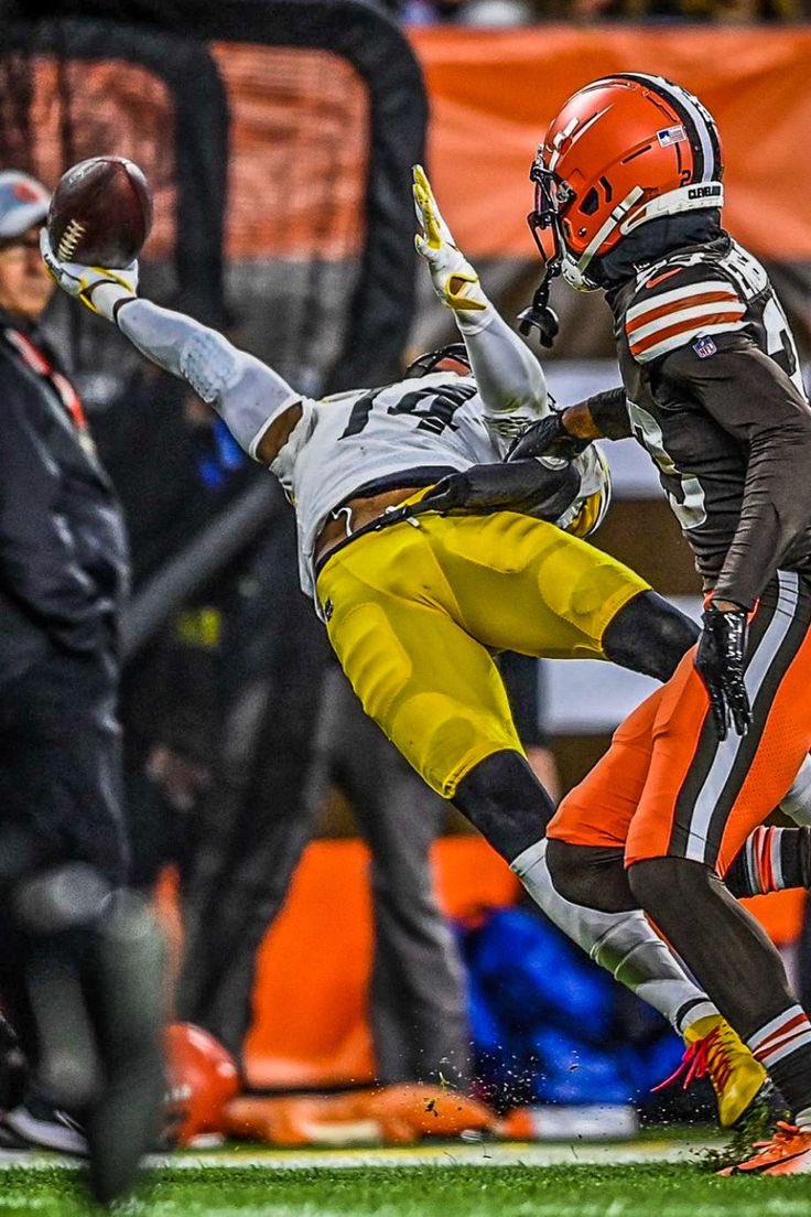 Football Pics That Go Hard tweet media