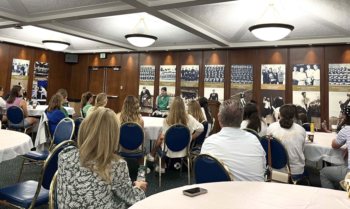 ND Monogram Club tweet media