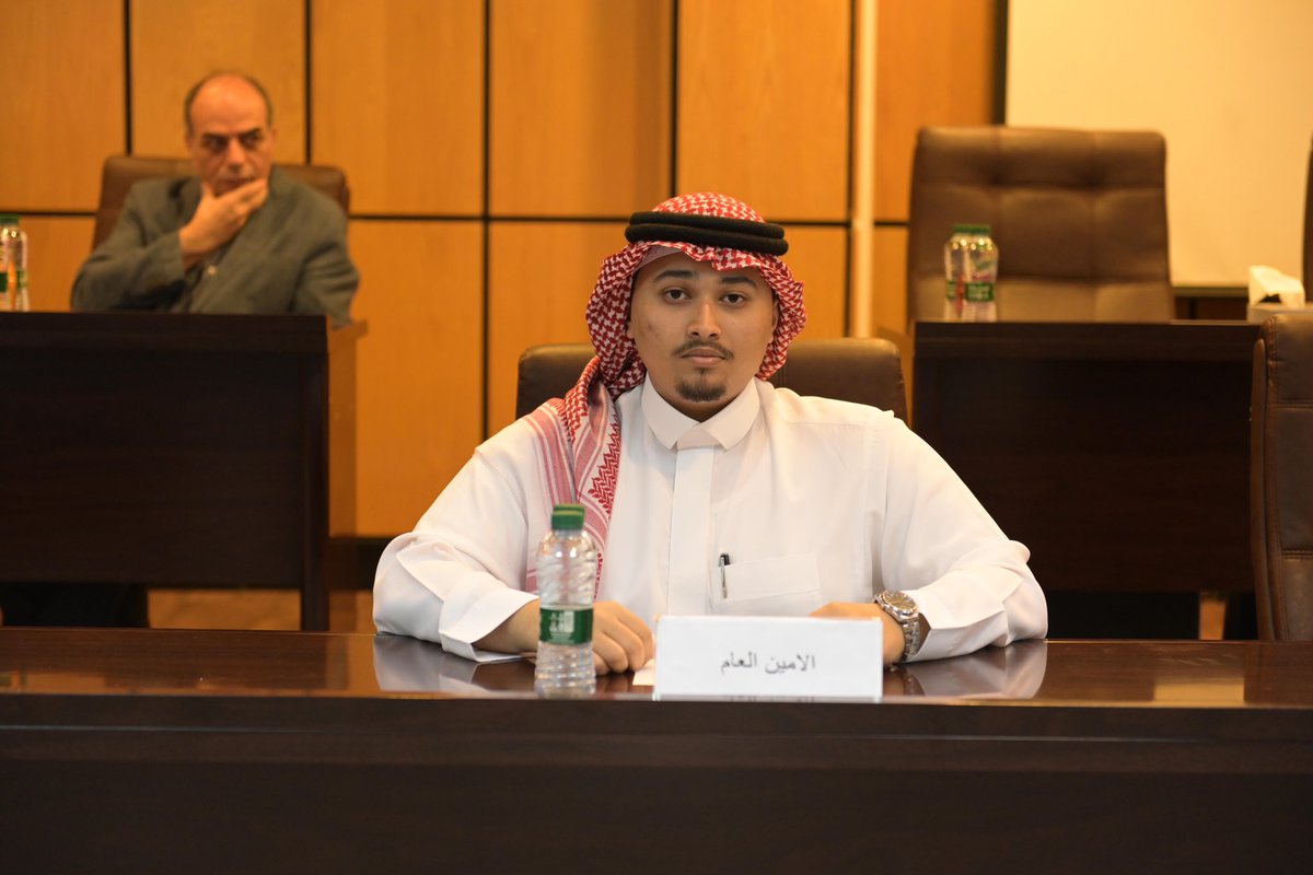 PSTFEA's tweet photo. جانب من مشاركة عدد من الطلاب في محاكاة جامعة الدول العربية التي نظمها فريق العلوم السياسية في 
#جامعة_الملك_عبدالعزيز https://t.co/pdKWKaJB0d