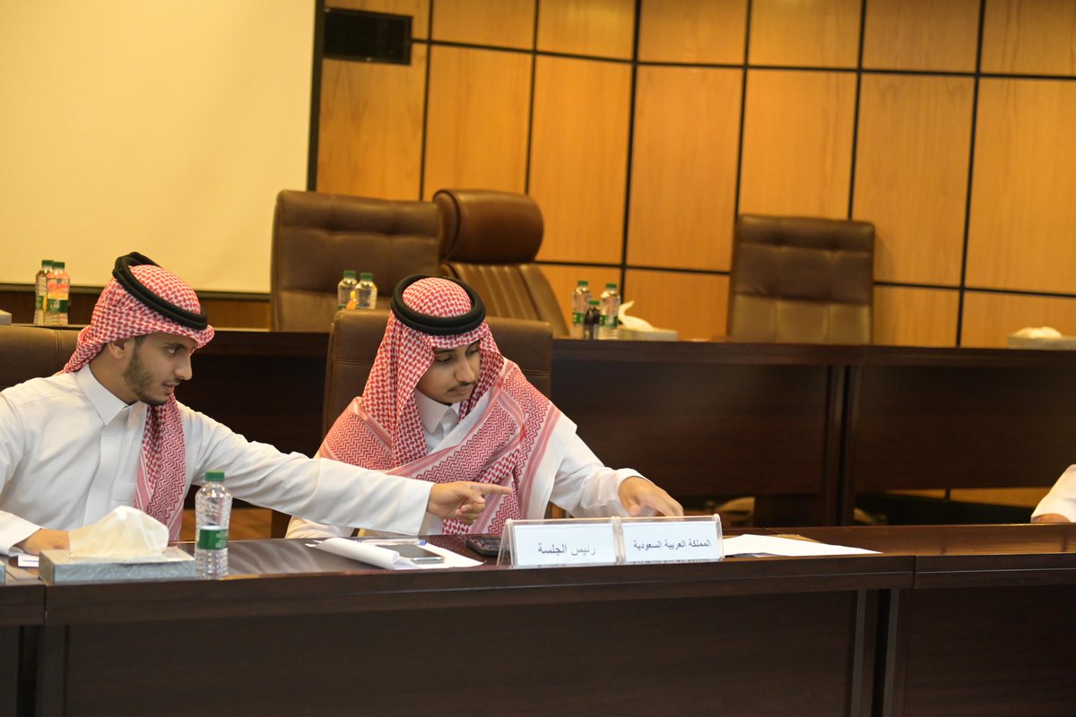 PSTFEA's tweet photo. جانب من مشاركة عدد من الطلاب في محاكاة جامعة الدول العربية التي نظمها فريق العلوم السياسية في 
#جامعة_الملك_عبدالعزيز https://t.co/pdKWKaJB0d