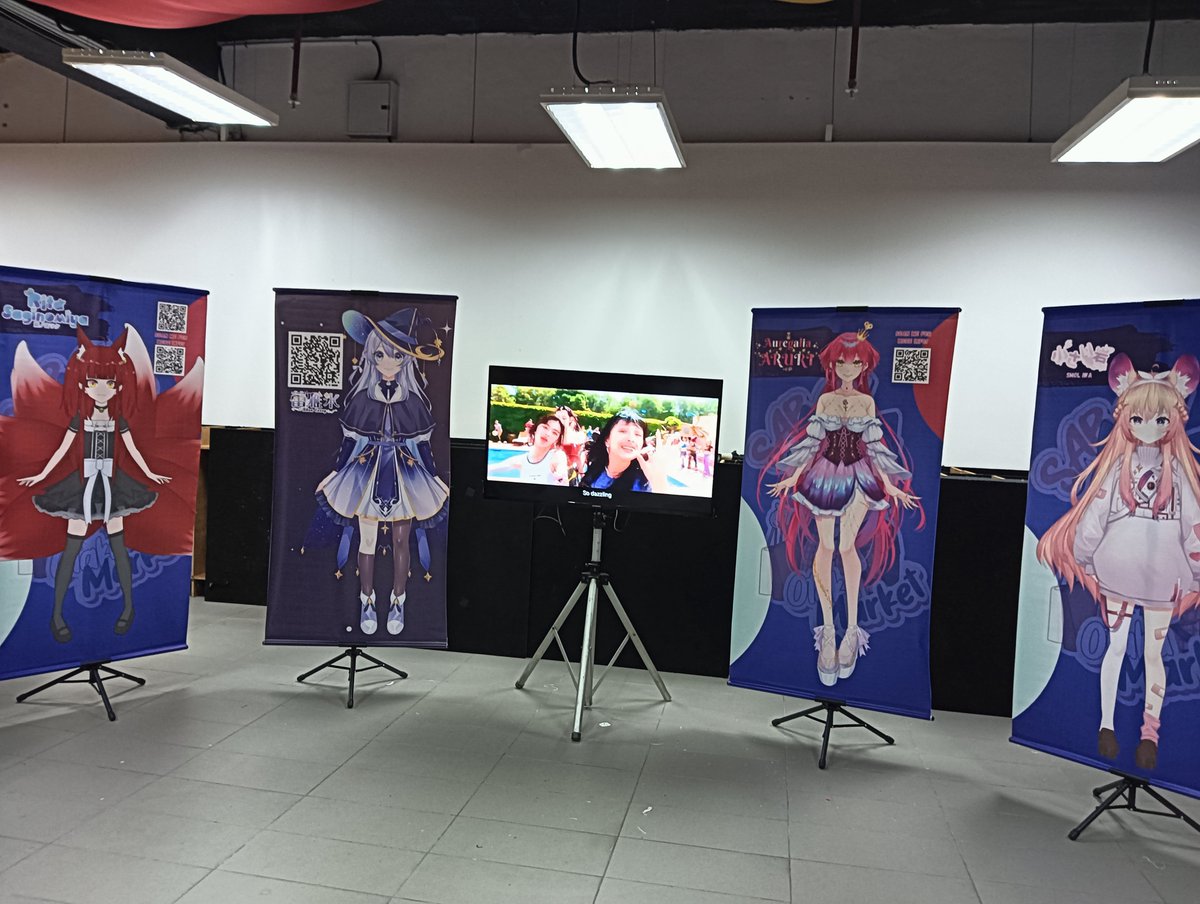 Sabah Otaku Market in a few hours, artists, gashapon, cosplayer alley and vtuber corner.

8th Floor, Suria Sabah. 23rd and 24th September 2023, 10am to 6pm.