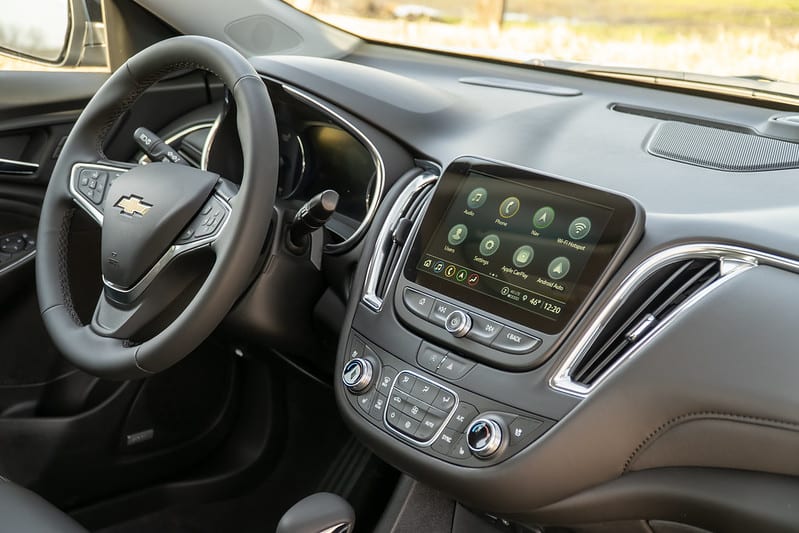 TeamChevyDGDG's tweet photo. Looking for an efficient commuter? Check out the 2023 Chevy Malibu. https://t.co/sMCxEwy1GK