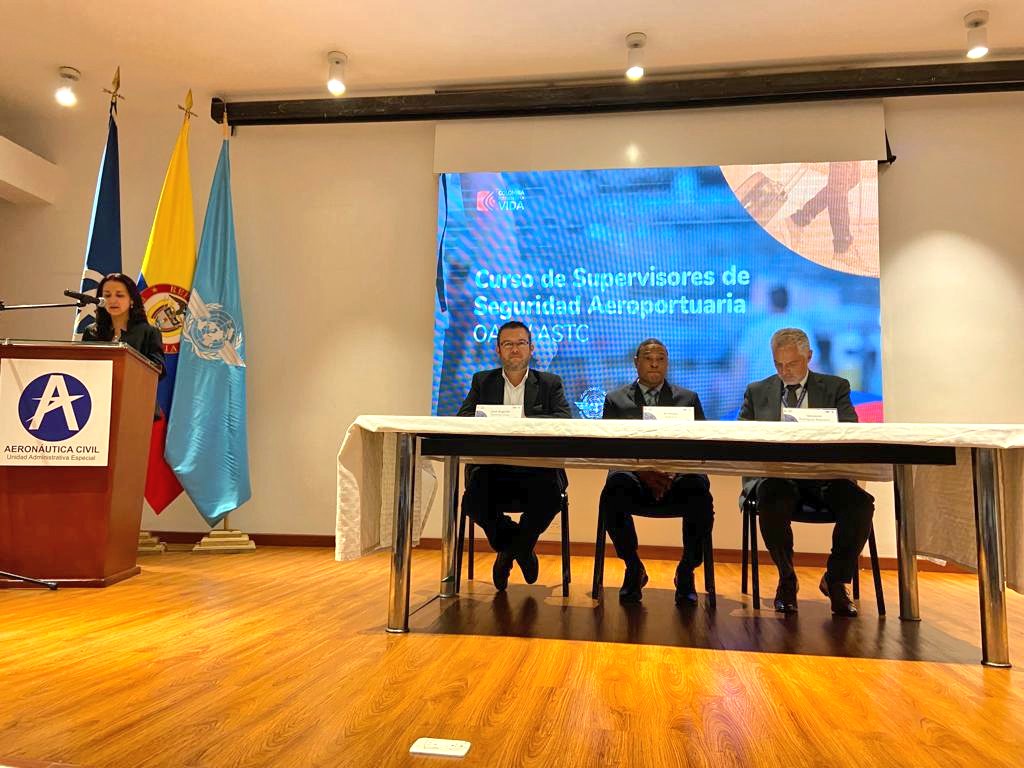 inac_ve's tweet photo. 2/2 Cumpliendo con la planificación, coordinación y conducción de medidas de control de calidad, utilizando el anexo 17 y la metodología de la @icao de acuerdo con los programas aprobados.

¡Capacitación constante a nuestros profesionales aeronáuticos! https://t.co/MSxI51wobf