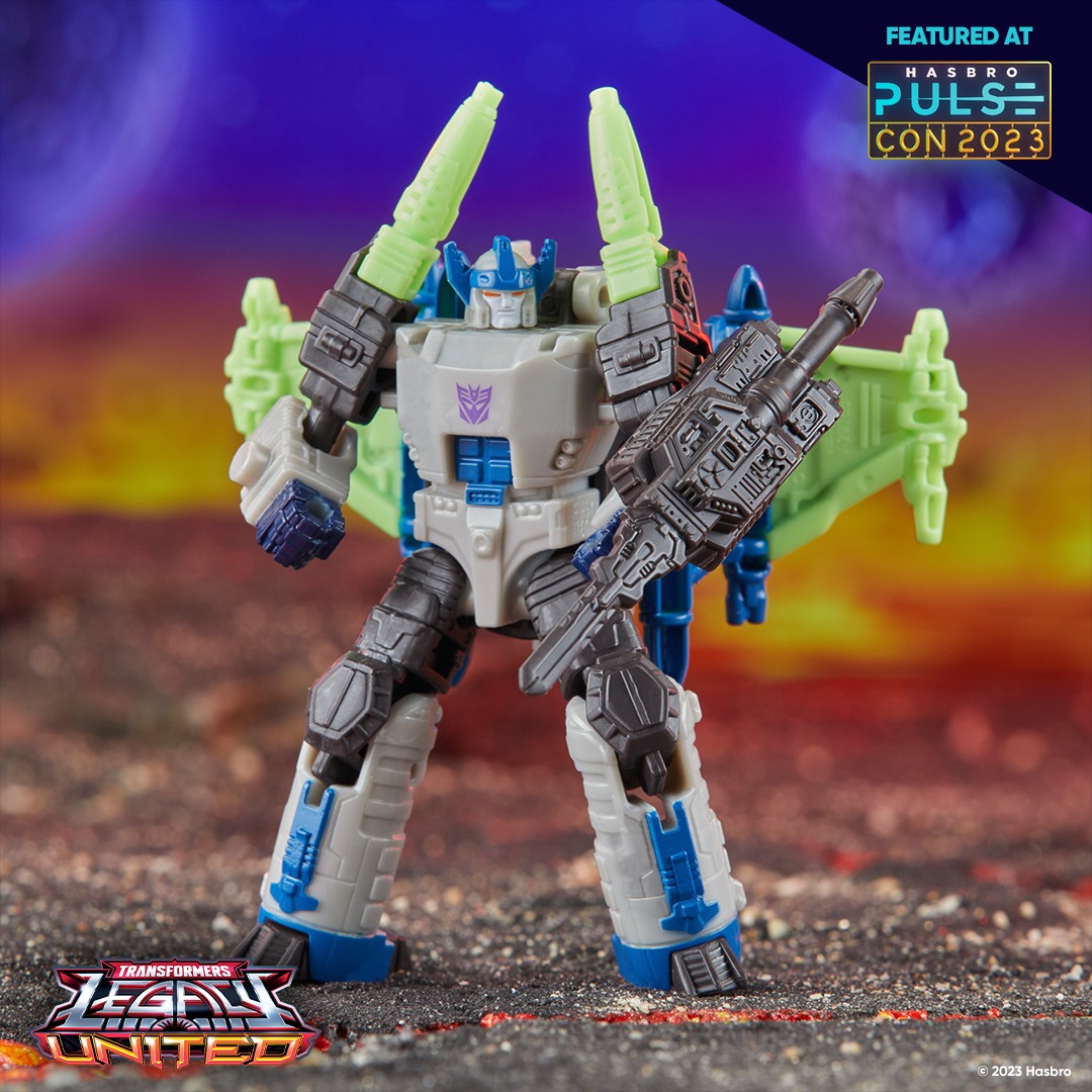 BWTF_Ben's tweet image. Taaaaaank Swooooord! #HasbroPulse #Hasbro #PulseCon #actionfigures #Transformers