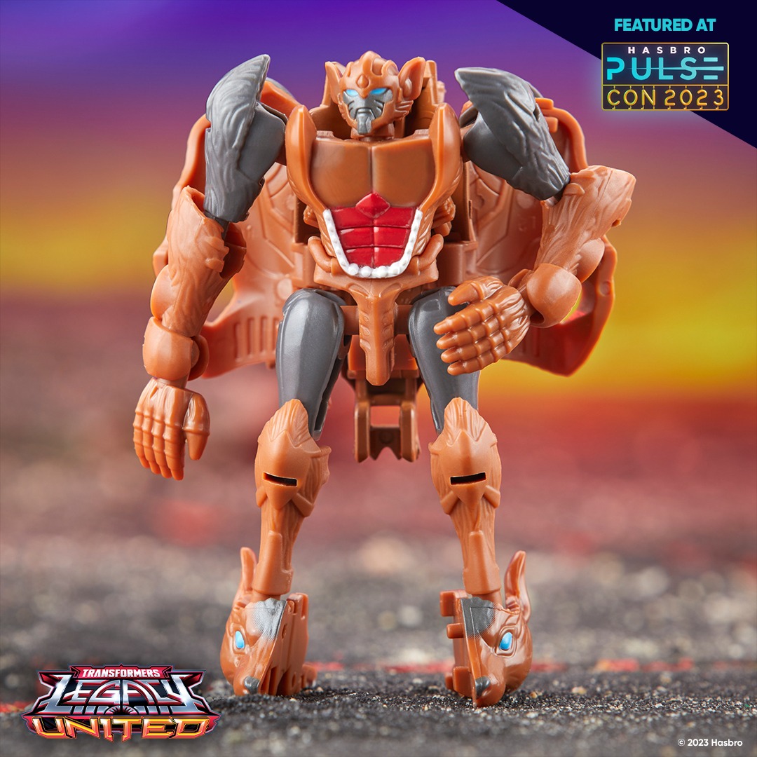 BWTF_Ben's tweet image. He&apos;s a character twofer! #HasbroPulse #Hasbro #PulseCon #actionfigures #Transformers