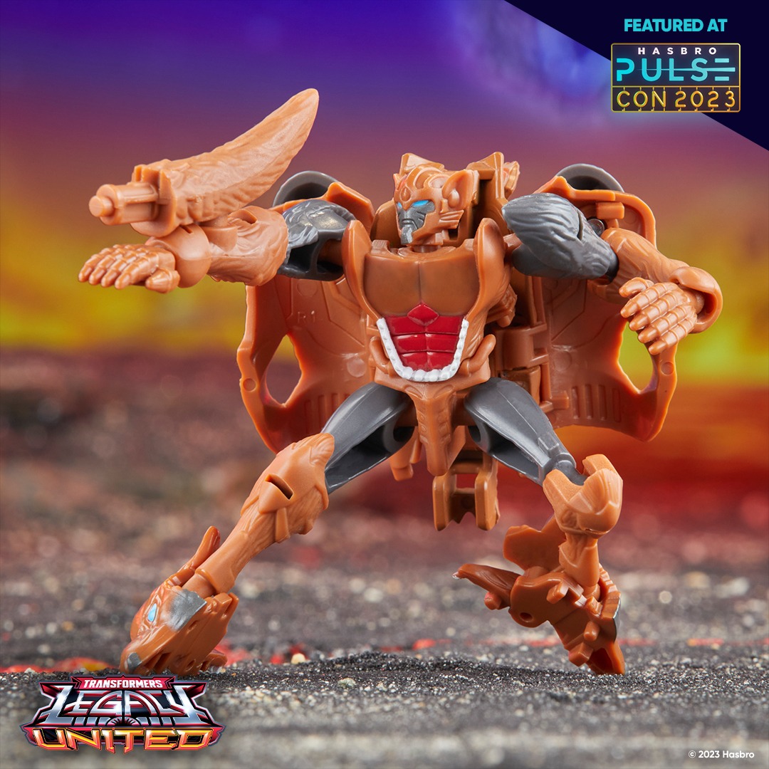 BWTF_Ben's tweet image. He&apos;s a character twofer! #HasbroPulse #Hasbro #PulseCon #actionfigures #Transformers