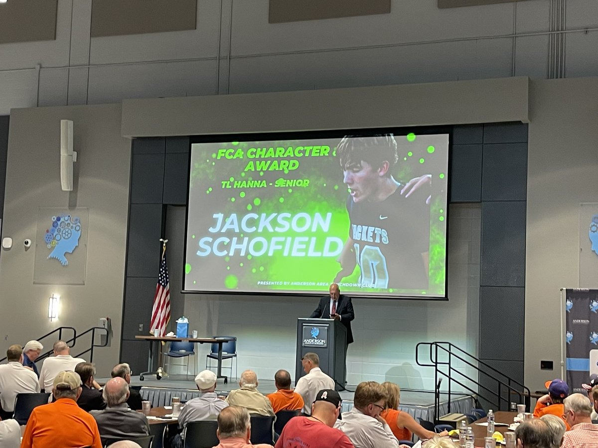 Coach Tone tweet media