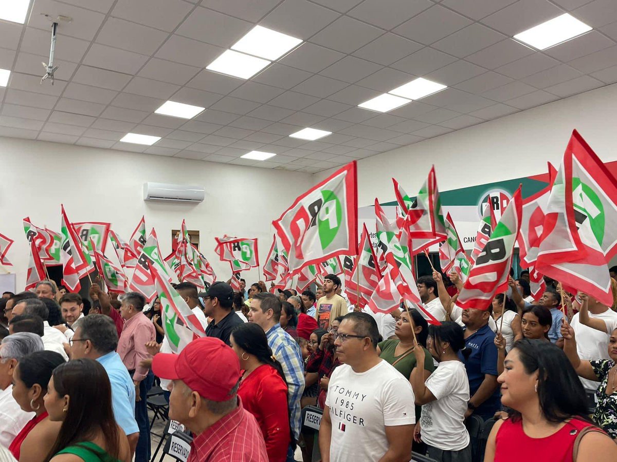 Tuve el honor de asistir a la presentación del comité directivo municipal del PRI en Benito Juárez. Mucho éxito mi querido Jorge Rodríguez.
Echados pa’ adelante 2024.