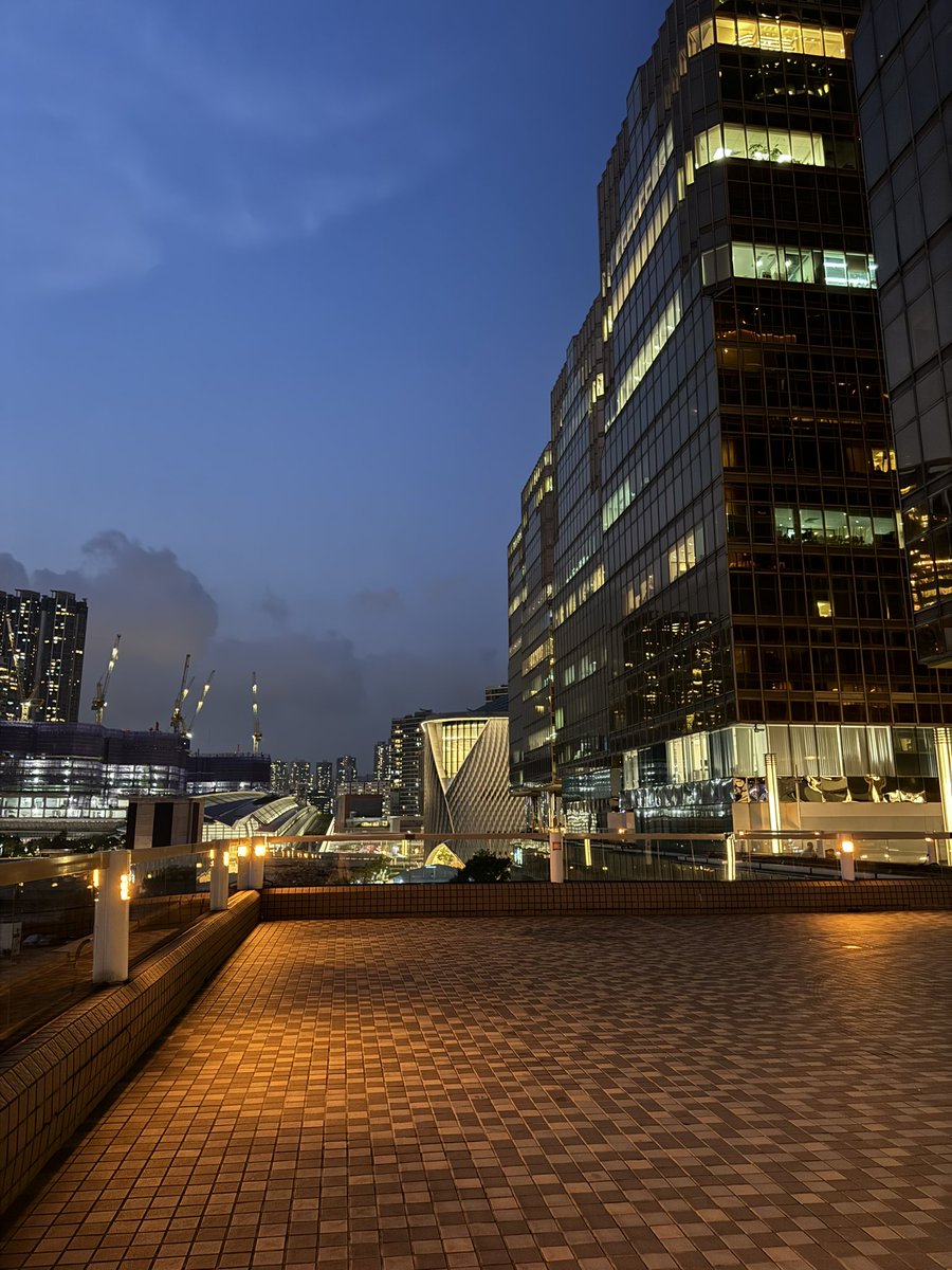 Enjoying iPhone 15 Pro Max’s 5x telephoto zoom so far! 

Definitely helpful for concerts I’m attending next year!