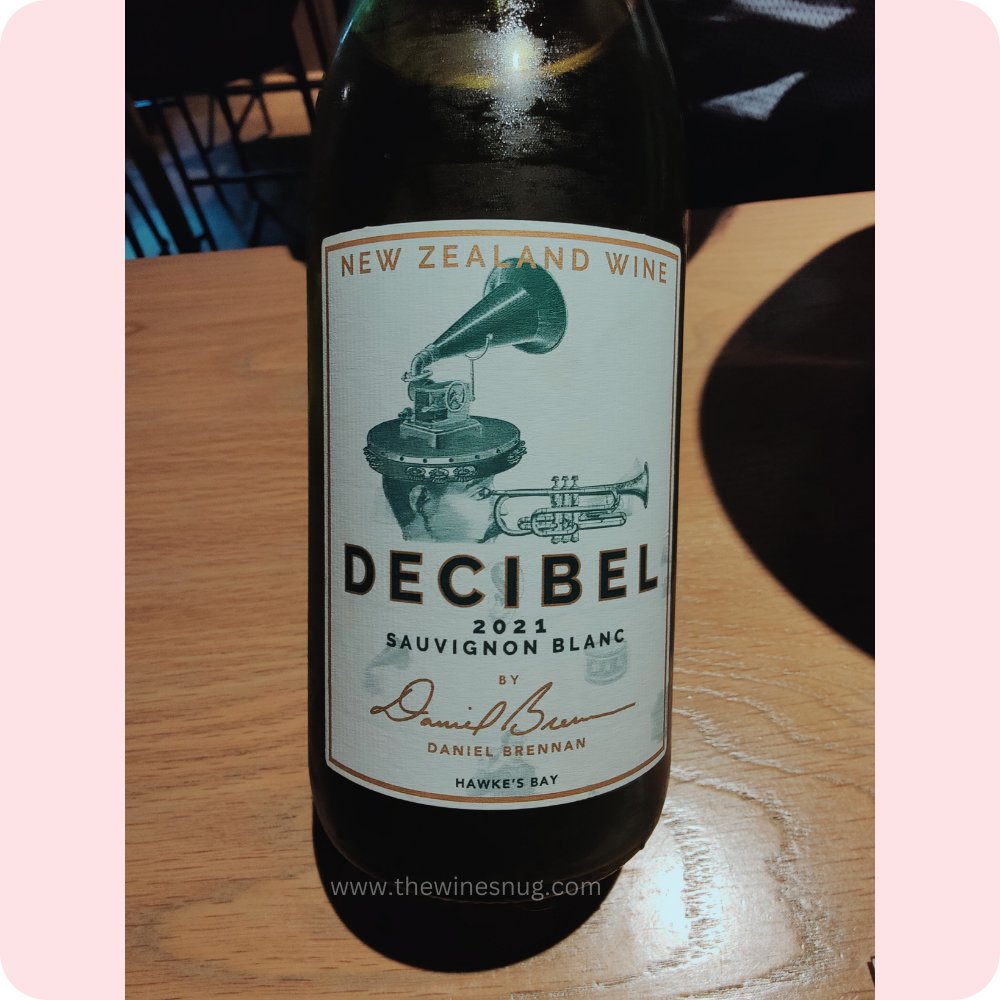 We take a deep dive into Hawke's Bay in New Zealand. Join us on a journey to discover DECIBEL wines from Gimlett Gravels, Te Awanga, Crownthorpe and Bridge Pa @decibeldan @araesparza @nzwine @hawkesbay_wine thewinesnug.com/post/meet-the-… #nzwine #hawkesbaywine #newzealandwine #winemaps