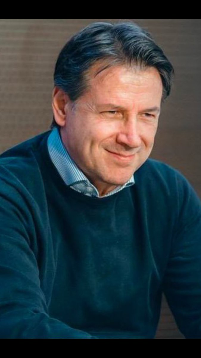 Cri10872801's tweet photo. E mo’ lo devo dire…
Noi vogliamo quest’uomo alla guida del governo italiano!⭐️⭐️⭐️⭐️⭐️
#RidateciConteSubito
#ContePrimaCheSiaTroppoTardi https://t.co/HWPTLeADAX
