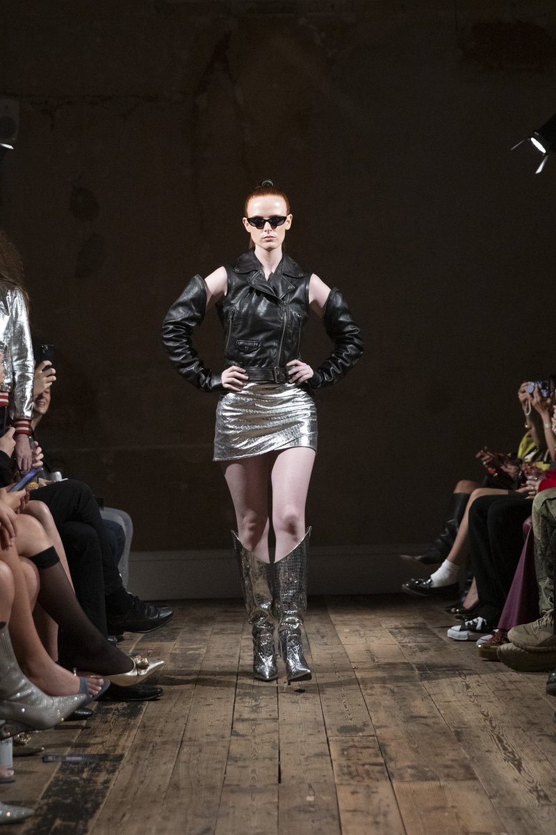 Muubaa's tweet image. Introducing DE/RE by MUUBAA the 15 piece leather collection which unzips to create multiple ways to wear #Dereconstructed #leather #LondonFashionWeek