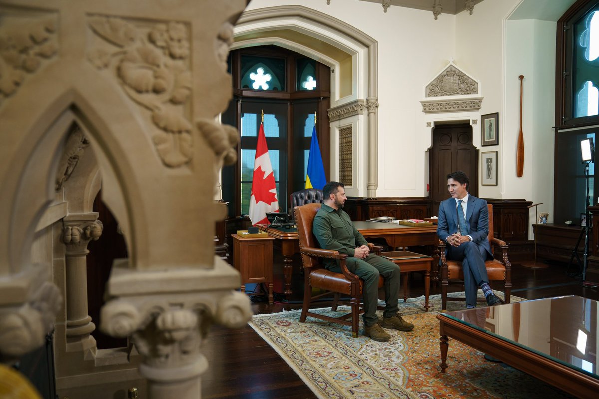 Justin Trudeau tweet media