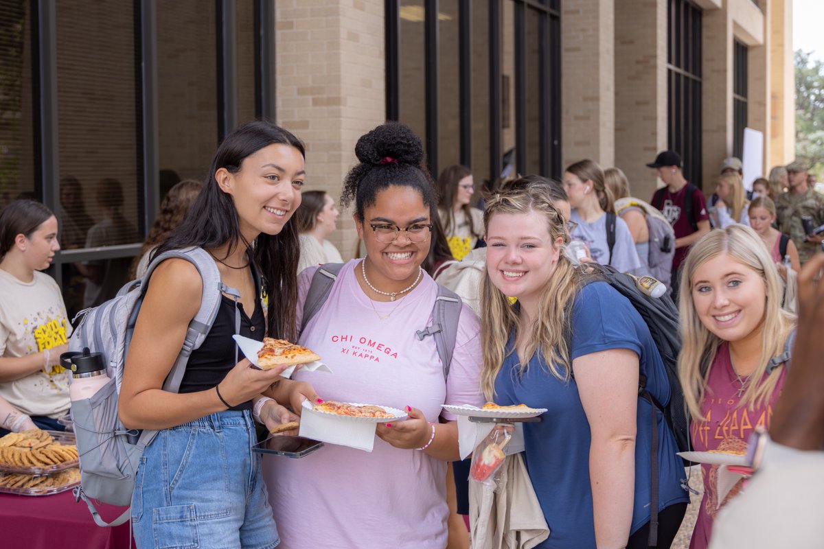cehdtamu's tweet photo. Welcome Back Bash was a massive success filled with pizza, popsicles and lots of swag and fun! Thank you to everyone who came out for a 21st day of September we'll always remember. πΊ πͺ© ππ¦
#WelcomeBackBash #TAMU #SEHD #Aggies #GigEm #EarthWindFire https://t.co/djQsgmsqUs