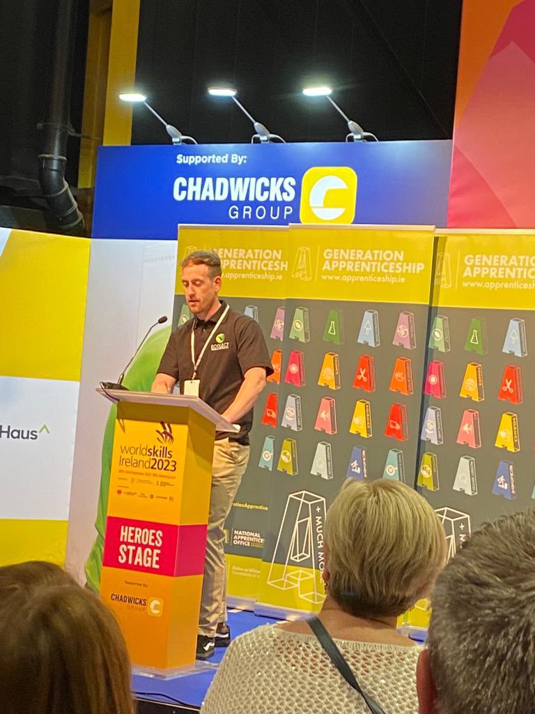 FET_Raheen's tweet photo. Robert Ryan of Ecolect Technical Services Ltd provided the audience with his personal experience as an Electrical Apprentice.

Well done to all on your nominations, thanks for sharing your incredible stories! 👏 
#GenerationApprentice https://t.co/ZTIusZtvqH