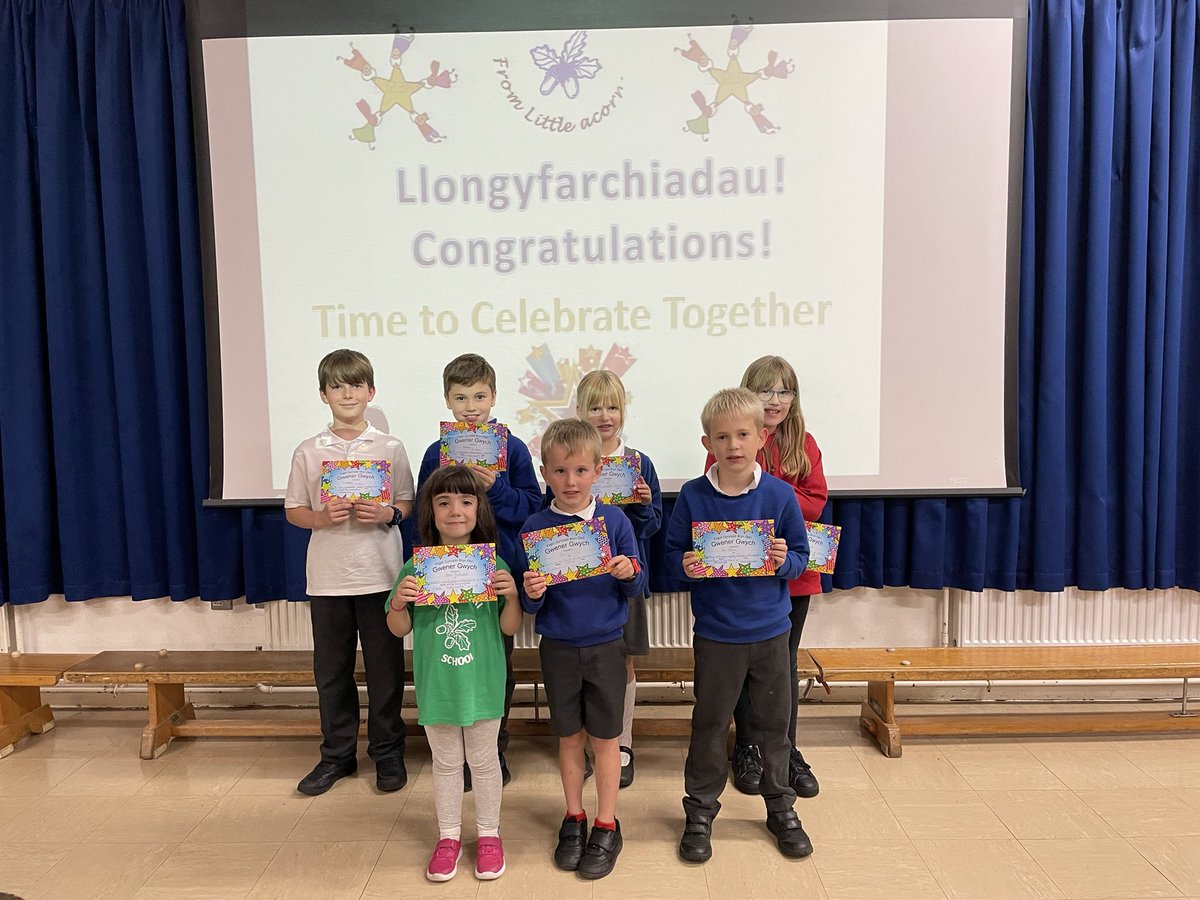 brynderiprimary (@brynderiprimary) on Twitter photo Llongyfarchiadau i Gwener Gwych Award Winners <a href="/brynderiprimary/">brynderiprimary</a> we are all super proud of you π π«π Llongyfarchiadau i Gwener Gwych Award Winners <a href="/brynderiprimary/">brynderiprimary</a> we are all super proud of you π π«π