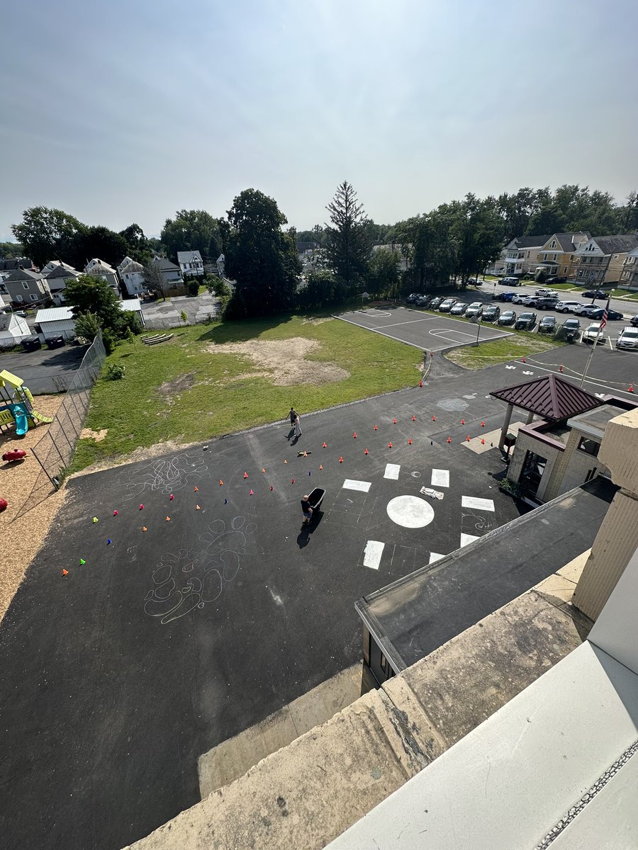 Bird’s eye view of the blacktop mural being completed at Lincoln by Eugene O’Neill #artistinspired #studentinspired #workinprogress #schenectadyrising @SCSchools @LincolnFamilies