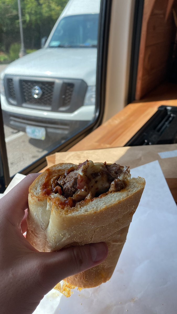 IImming's tweet image. It only took 30 minutes in the northeast to get chirped by some construction guys. I missed this place