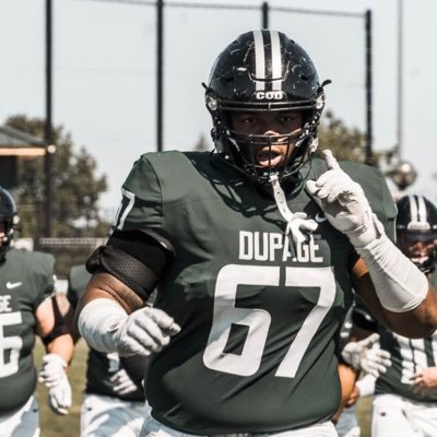 JUCOFFrenzy's tweet photo. 3 Game highlights: @Nextrain22127 JUCO OL 6'3 310. C/O 2024. @Dupage_Football HL https://t.co/0ItLFUzm6T https://t.co/jkmqDxL13n