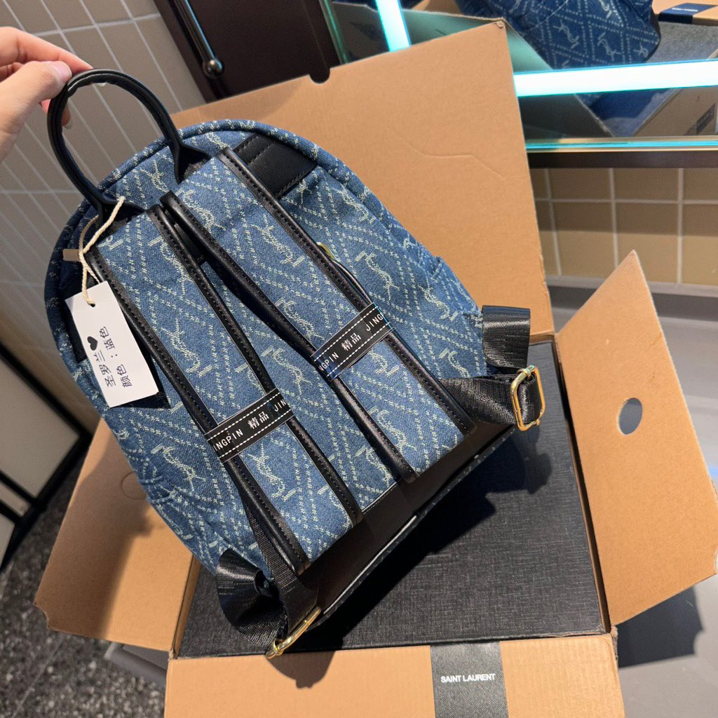 wei85803's tweet photo. YSL Yay or Nay? @wei85803
•
#bag #style #fashion #luxur #vminipochette
#lv #lvnewreleases #lvnewlaunch #vbag
#minks4all #ierushaaddict https://t.co/43MyKT98ss