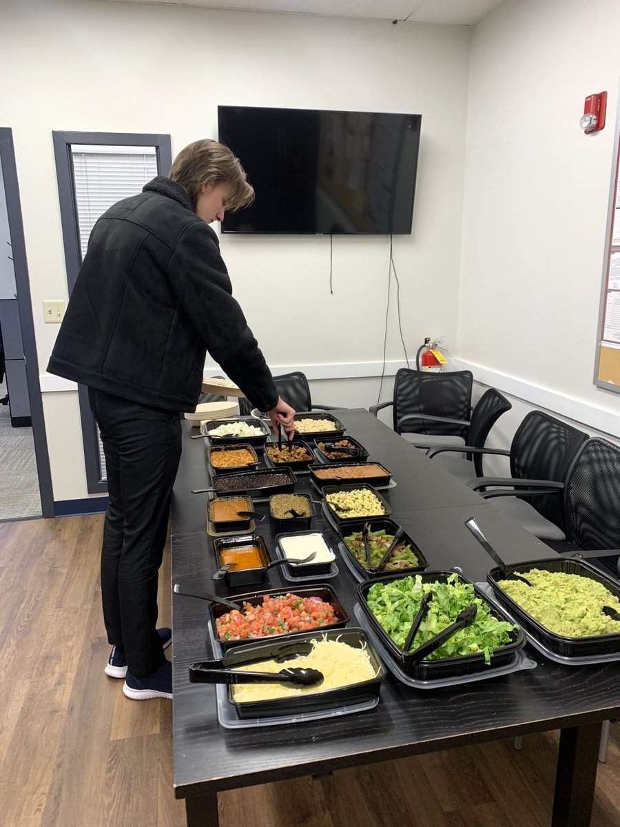pickits's tweet photo. 🎉 This week we celebrated #IT Professionals Day with catered lunch for our exceptional employees! At ITS, we’re honored to recognize the brilliant minds behind our solutions. #appreciation https://t.co/G6EAxtBKPe