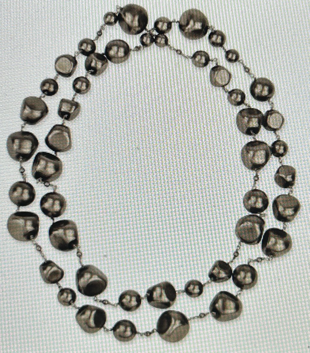 MPSRichmond's tweet photo. #APPEAL – Raynes Park

We are asking if you've seen/been offered any of the pictured items which were stolen as part of a burglary. Items were originally owned by deceased parents.

If you have any info, please assist us by calling 101, quoting reference 1410660/23. https://t.co/IlkGZO2k8G