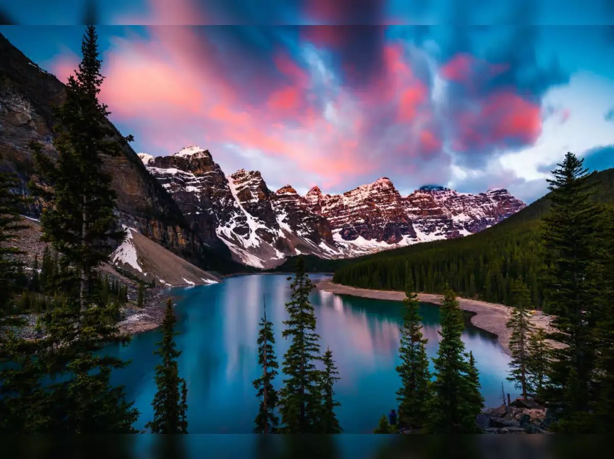 EduLeaderOne's tweet photo. Did you know? Canada, the land of 2 million lakes, has more lakes than the rest of the world combined! 🇨🇦💧 #CanadaFacts #GreatWhiteNorth #Alberta #Canada https://t.co/Ig7lVo0e1J