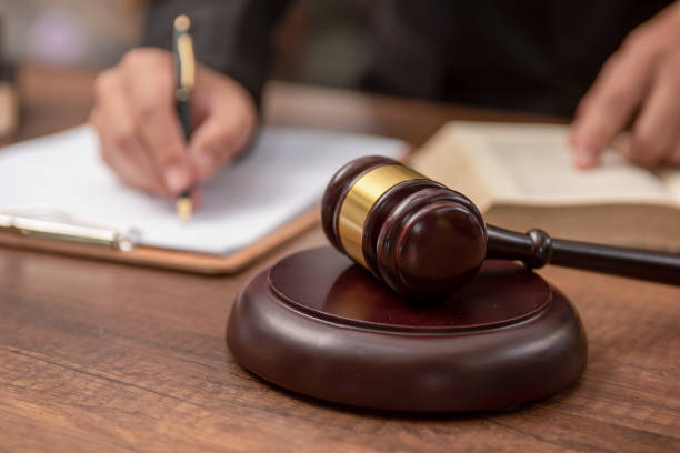robertflandheer's tweet photo. The Law Office of Robert Landheer is your go-to firm for legal defense. As a Certified Criminal Law Specialist, Attorney Landheer has the expertise and experience to help you navigate the legal system and achieve the best outcome possible. https://t.co/TWbGUoKK0z https://t.co/YPZ1sTyPlv