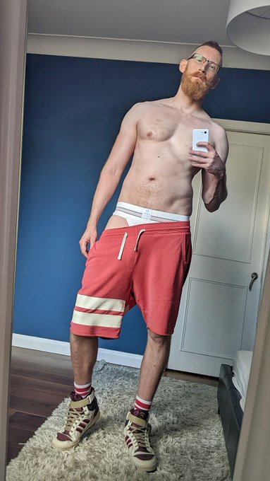 Hiya 👋🏻 https://t.co/lJqF21RYLA